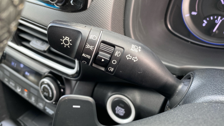 Hyundai Kona 1.6 GDi Hybrid Premium SE 5dr DCT Hybrid Hatchback